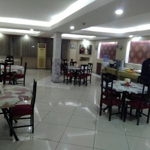 City Hotel
